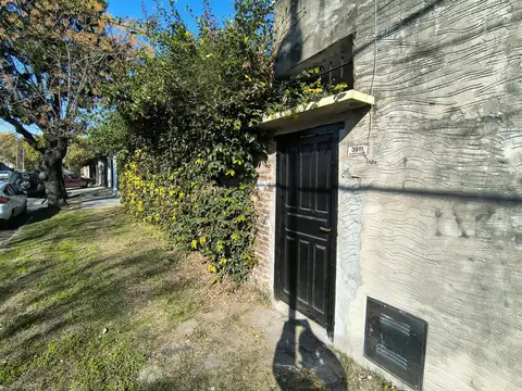 CASA EN VENTA EN LANUS