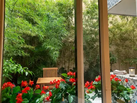 Exclusivo 2 Ambientes con Gran Patio Privado en Venta.