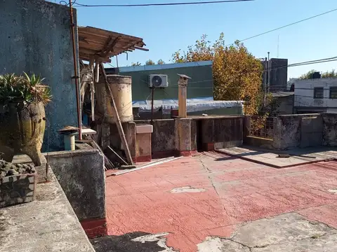 Casa 3 ambientes con 1 baño