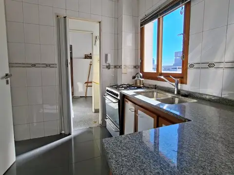 Departamento 4 ambientes con 3 baños