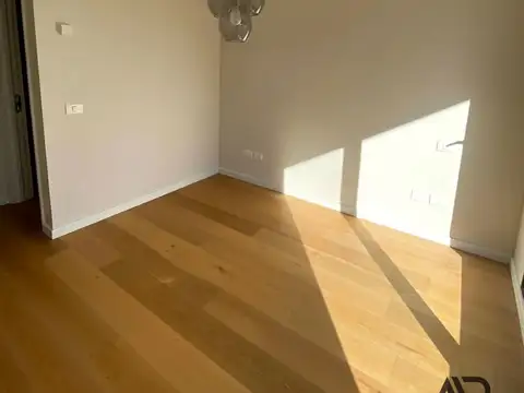 Departamento en Alquiler de 6 ambientes