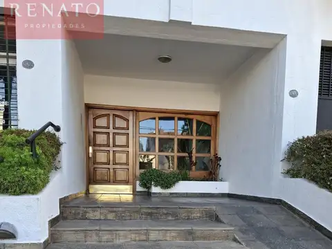 Departamento en Alquiler en La Lucila-Vias/Maipu, La Lucila