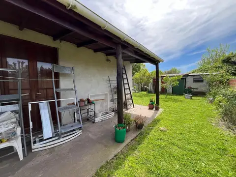 Casa 3 ambientes con 2 baños