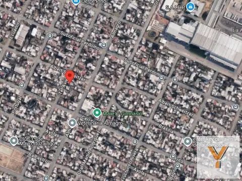 Casa en venta - 3 Dormitorios 1 Baño - 220Mts2 - Ituzaingó