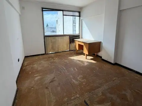 48 y 8