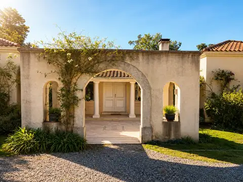 Casa en Venta en Martindale Country Club, USD 850.000
