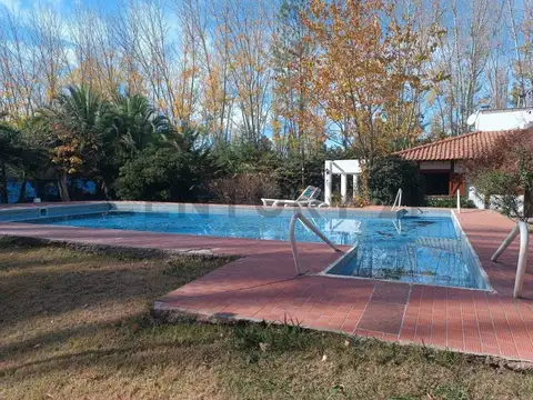VENTA DE CASA BARRIO PRIVADO LA CAPILLA - VISTALBA