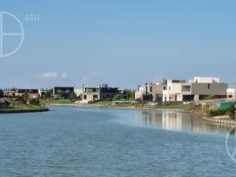 Terreno en Venta en Nordelta Carpinchos, USD 255.000