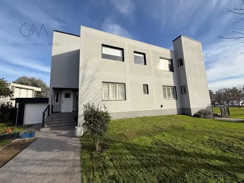 Casa en alquiler en Barrio Tierra y Mar