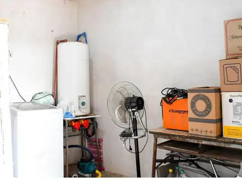 Casa 3 ambientes con 1 baño