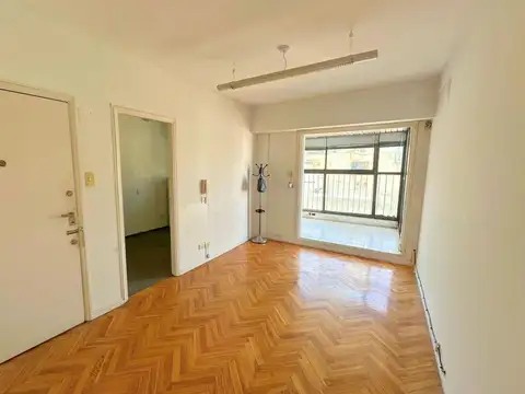 Venta - Departamento 3 ambientes con balcón – San Nicolas - Permuta