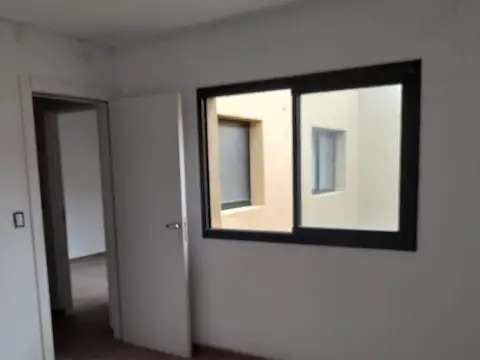 Depto Tipo Casa 4 ambientes con 2 baños