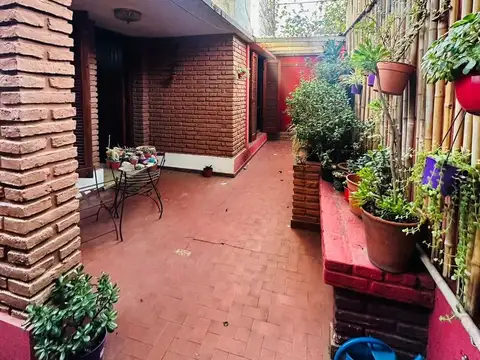 Depto Tipo Casa en Venta de 8 ambientes
