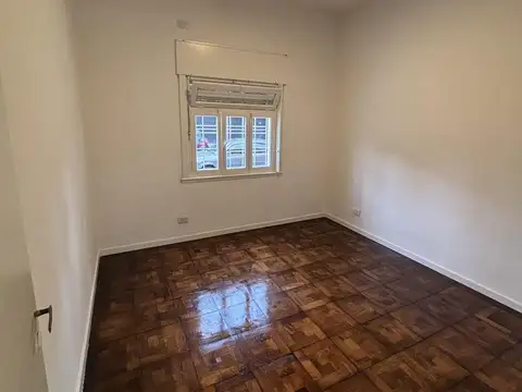 Depto Tipo Casa en Alquiler 60 años