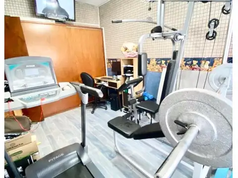 Casa 5 ambientes con 2 baños