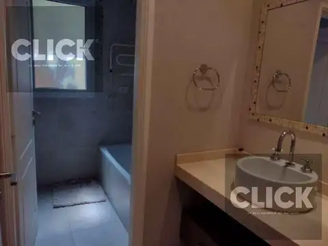 Casa 7 ambientes con 4 baños