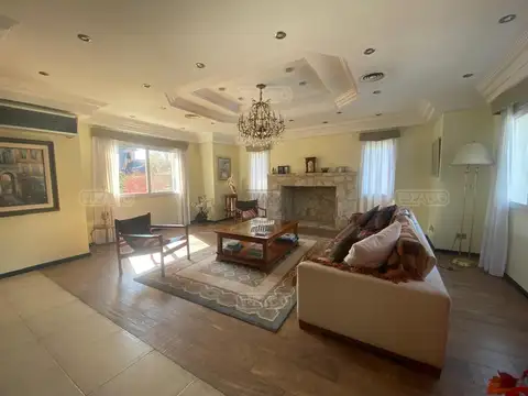 Casa en Venta en Campos De Alvarez, USD 620.000