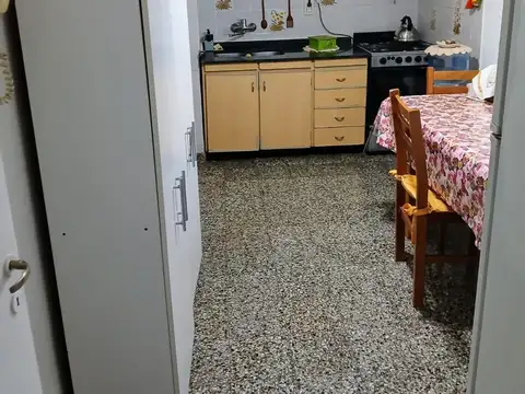 Departamento 4 ambientes con 1 baño