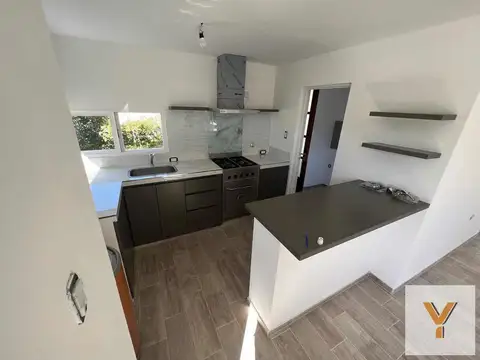 Casa 3 ambientes con 1 baño
