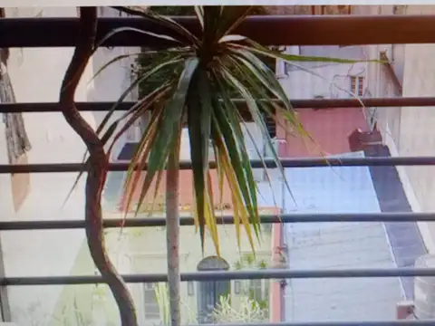 1 AMBIENTE  MODERNO  AL FRENTE CON BALCON IDEAL PARA UNIVERSITARIOS
