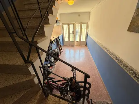 37 Entre 2 y 3 300