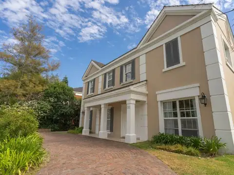 Casa en Venta de 5 dormitorios