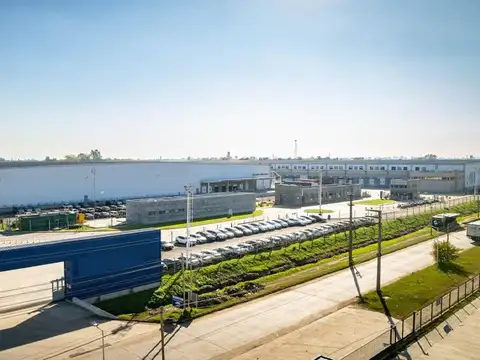 Nave Premium 23.968m2 en alquiler en Triangulo San Eduardo