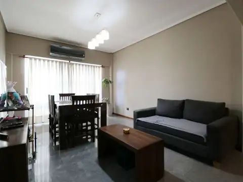 Venta departamento tres ambientes con dependencia