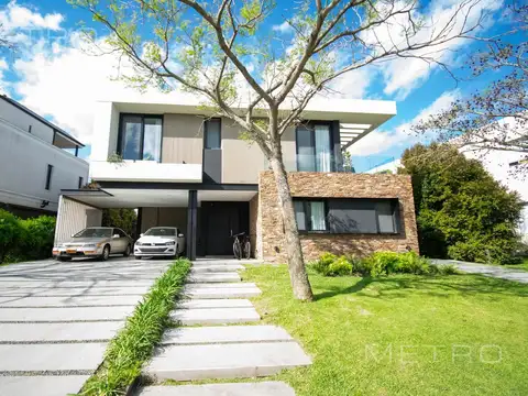 Casa en Alquiler de 5 dormitorios