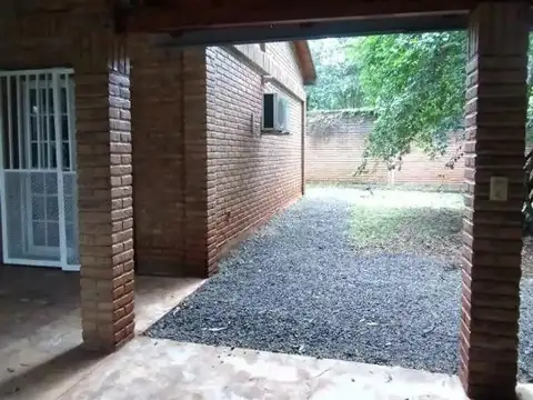 Casa en Venta con 4 cocheras