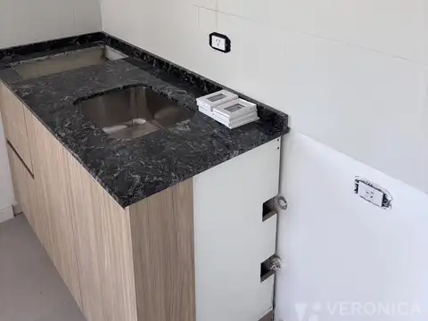 Departamento de un ambiente en venta, Morón.