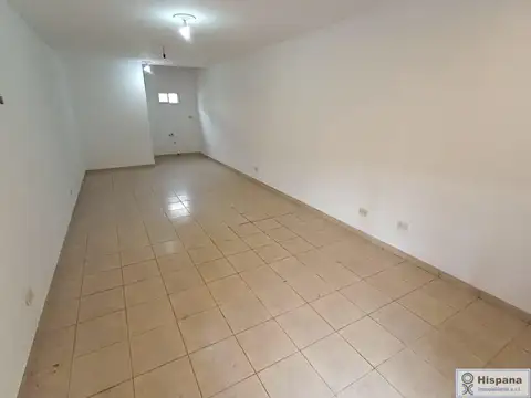 Local en alquiler. Zona Comercial. Sobre la calle San Esteban, Del Viso, Pilar