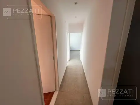 Depto Tipo Casa 4 ambientes con 2 baños