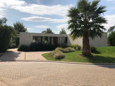 Alquiler casa en Funes Hills