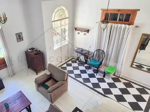 Casa 6 ambientes con 3 baños