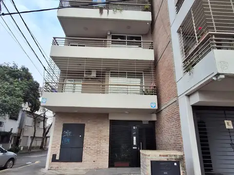 Crespo 1500, Piso 4