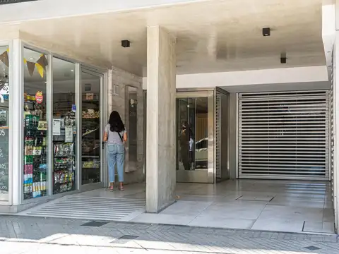 Cochera en Planta Baja - Paraguay 2100 - Rosario Abasto | Venta