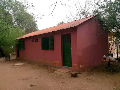 Esquina Velez Sársfield y Los Horneros