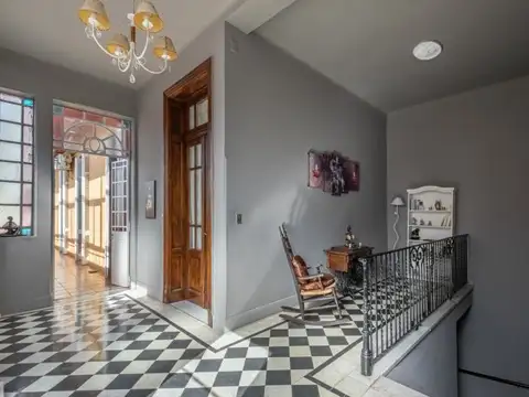 San Nicolas entre Av. Rivadavia y Yerbal