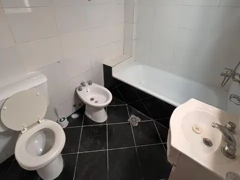 Depto Tipo Casa en Alquiler con 1