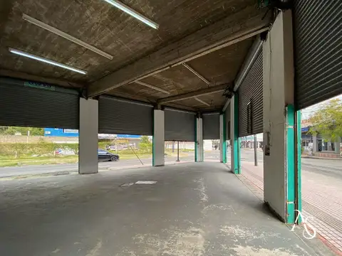 Local en Alquiler en Grand Bourg, $ 3.000.000