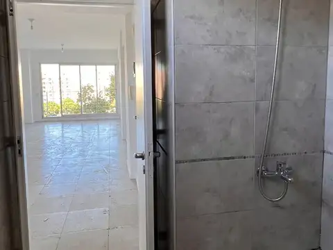 Avenida Almirante Brown 100, Piso 8