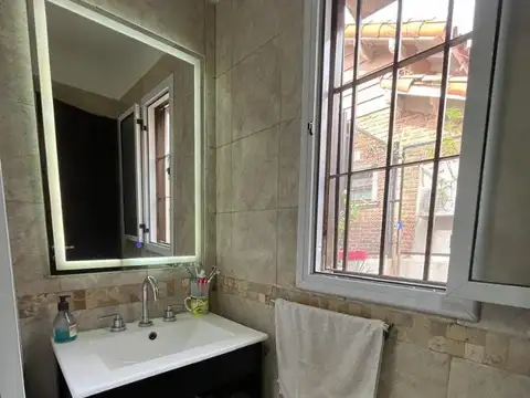 Duplex Castelar Sur 3 ambientes permuta por casa