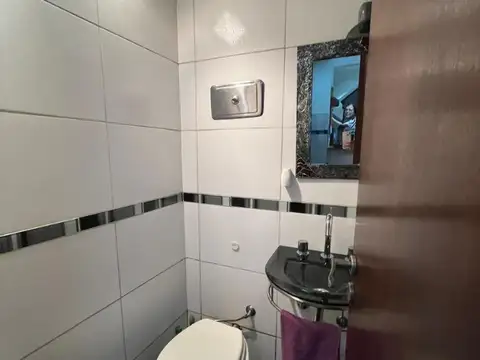 Duplex Castelar Sur 3 ambientes permuta por casa
