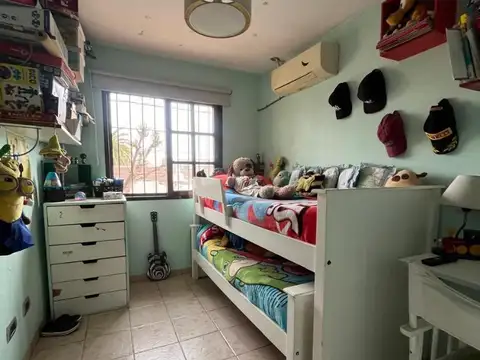 Depto Tipo Casa 3 ambientes con 2 baños