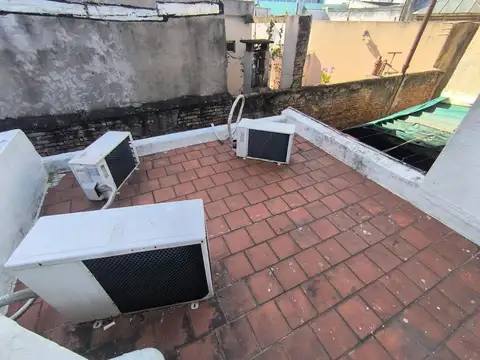 ?PH tipo Casa en Parque Patricios – ¡Sin Expensas y con Terr