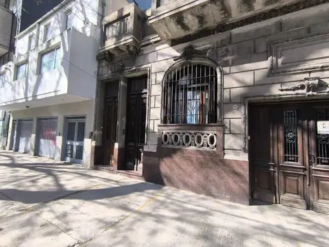 ?PH tipo Casa en Parque Patricios – ¡Sin Expensas y con Terr
