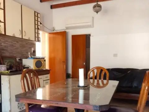 Depto Tipo Casa en Venta en Ramos Mejía, USD 62.000