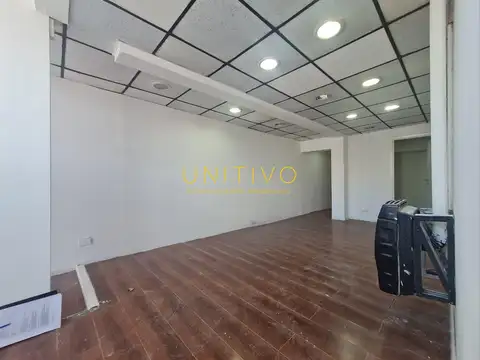 3 locales comerciales + Casa EN VENTA