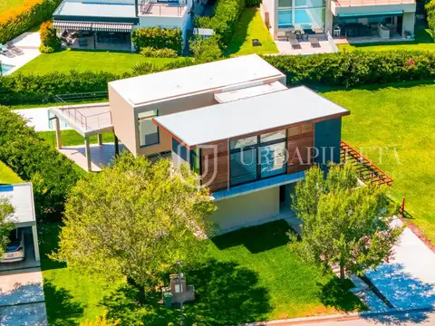 Casa en Venta en Countries y Barrios Cerrados en Pilar, USD 595.000